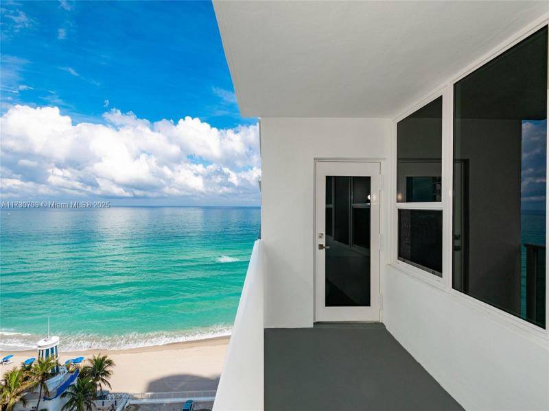 Condo for sale at Alexander Towers 1411