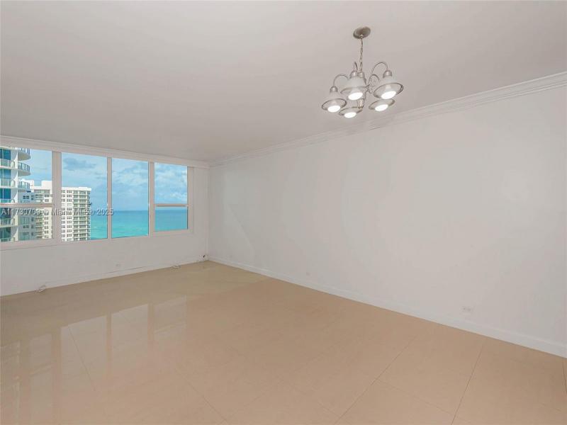 Condo for sale at Alexander Towers 1411