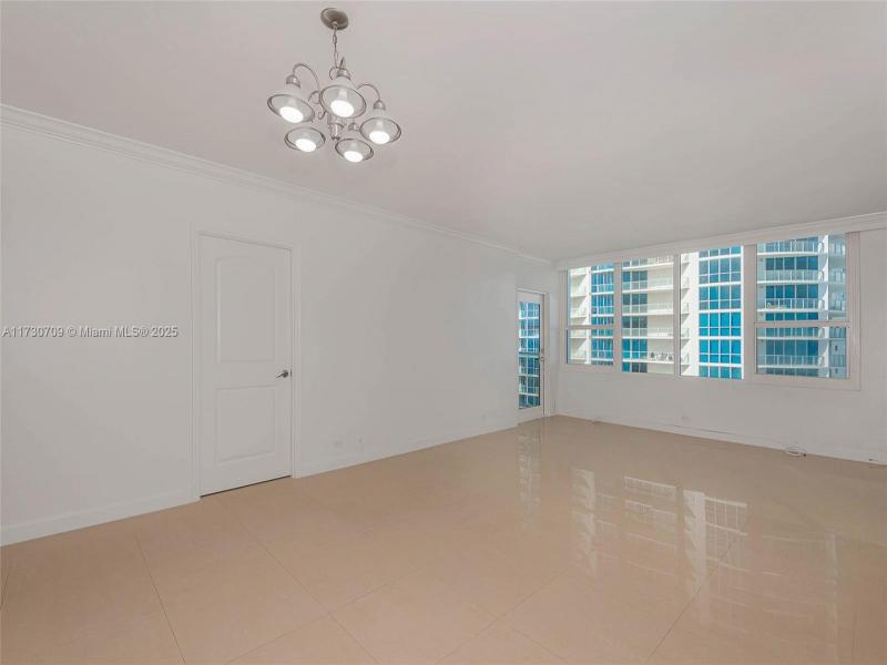 Condo for sale at Alexander Towers 1411