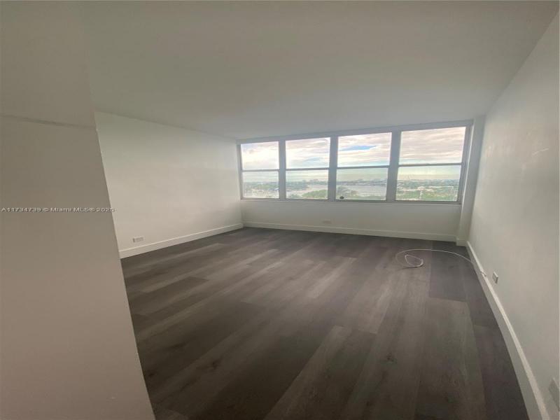 Comprar apartamento en Parkview Point 6B