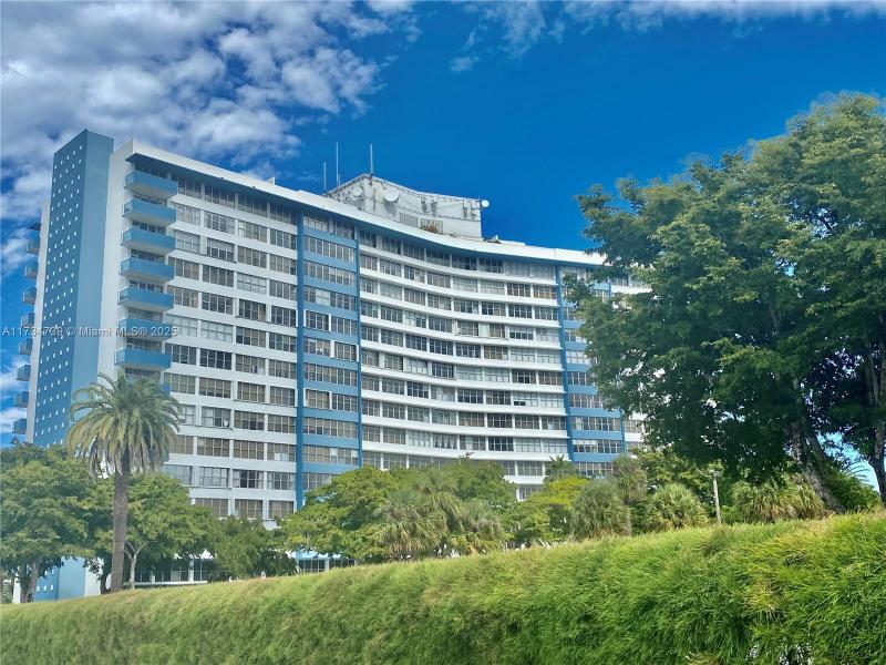 Parkview Point Apt #6B