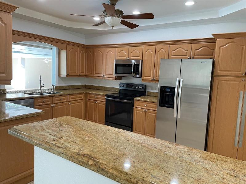 Property photo # 9