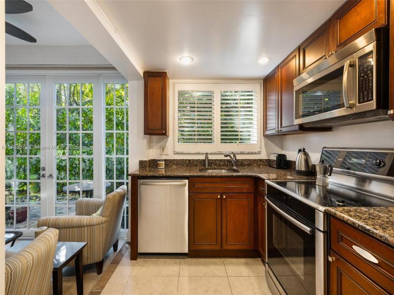 Property photo # 2