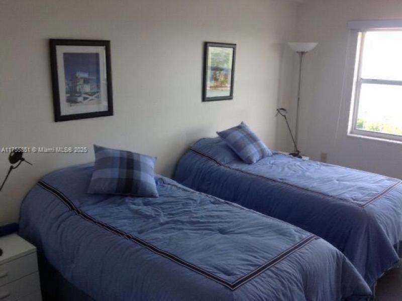 Comprar apartamento en Coastal Towers 810