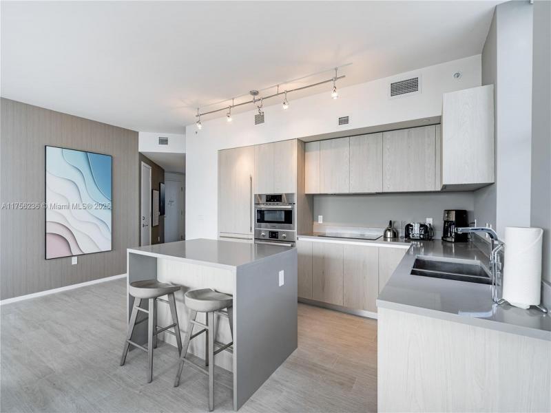 Condo for sale at Hyde Beach House R1609