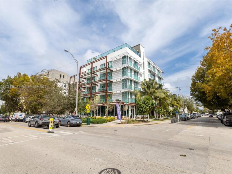 Condo for sale at 1215 on West 203