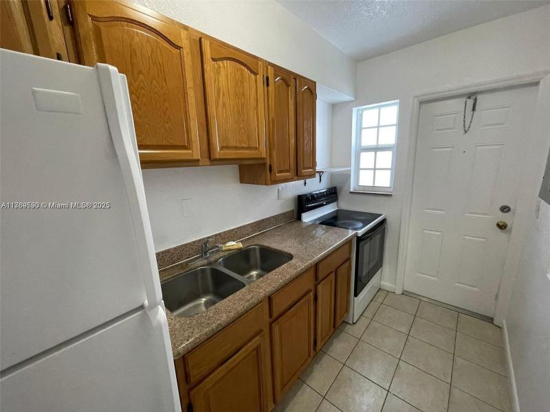 Property photo # 8