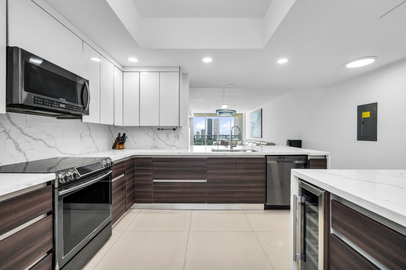 Apartment for rent at Aventura Marina II 1911