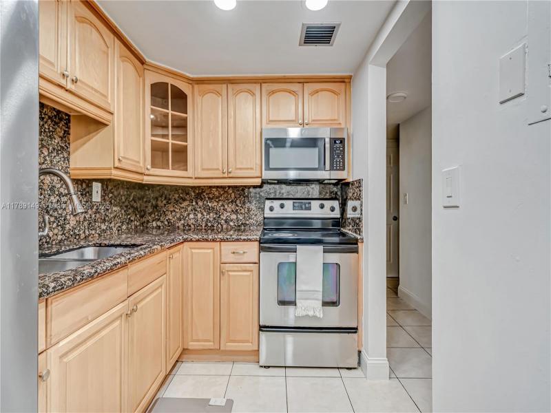 Property photo # 6