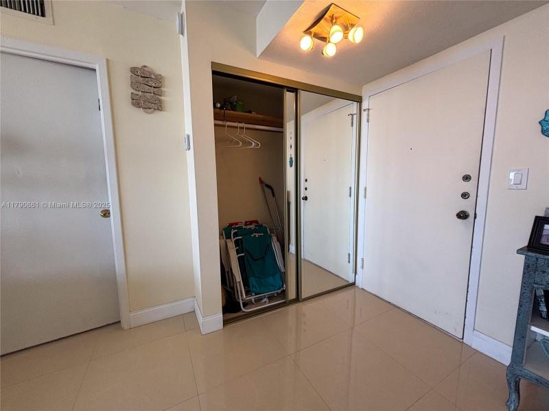 Condo for sale at Winston Towers 2219