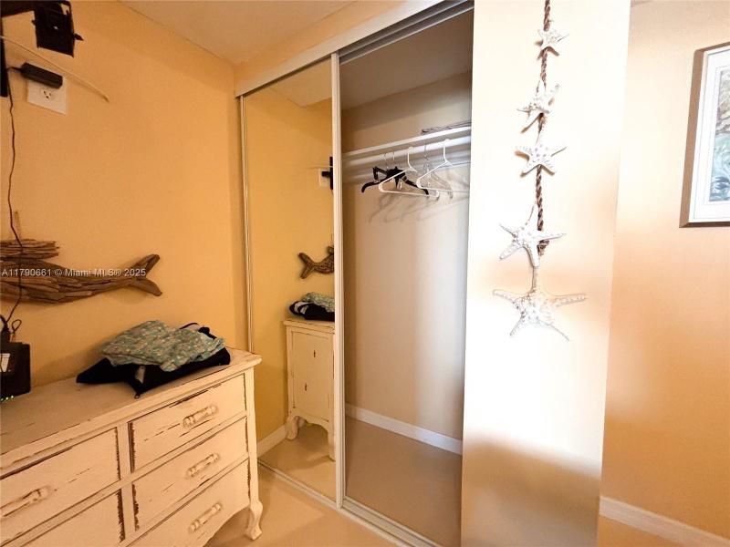 Condo for sale at Winston Towers 2219