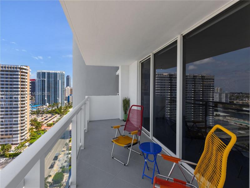 Condo for sale at Parker Plaza Estates 1707