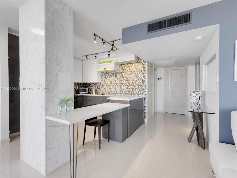 Condo for sale at Parker Plaza Estates 1707