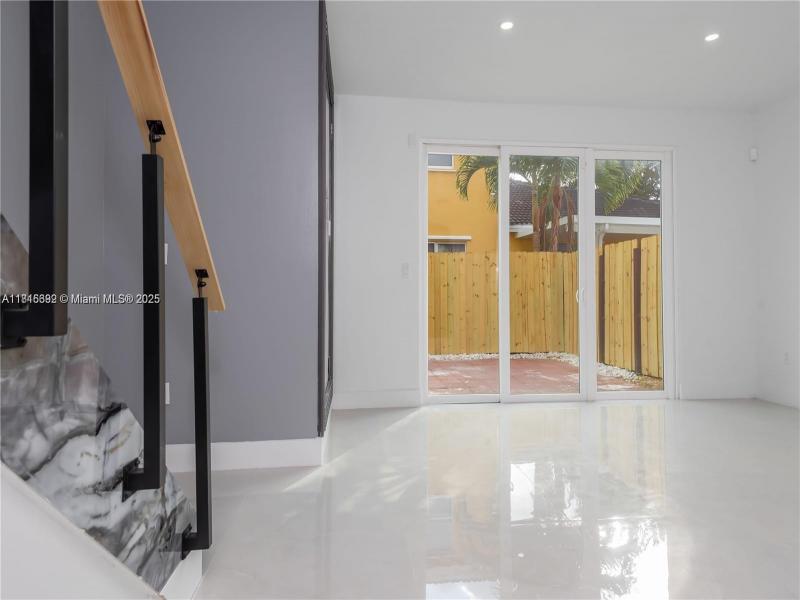 Property photo # 6