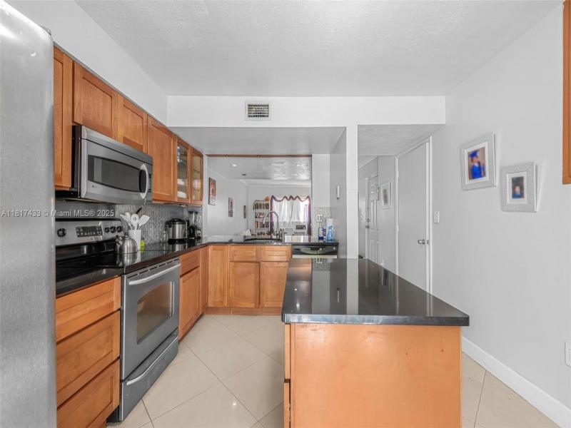 Property photo # 6