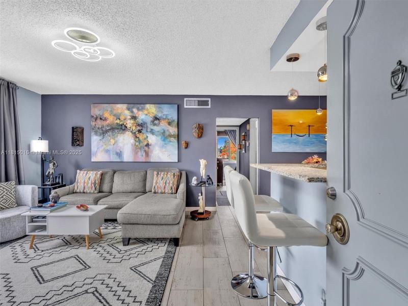 Property photo # 7