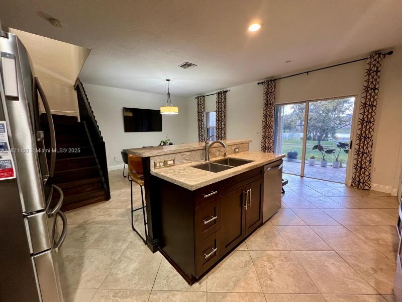 Property photo # 7