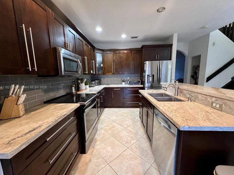 Property photo # 9