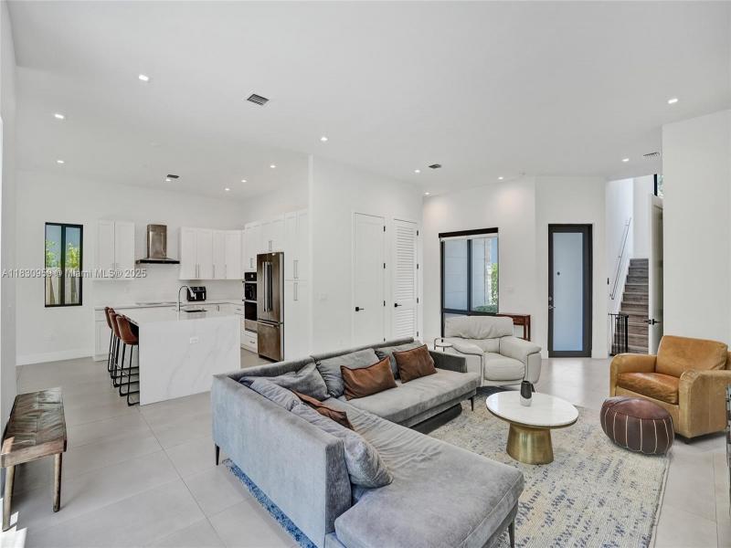 Property photo # 7