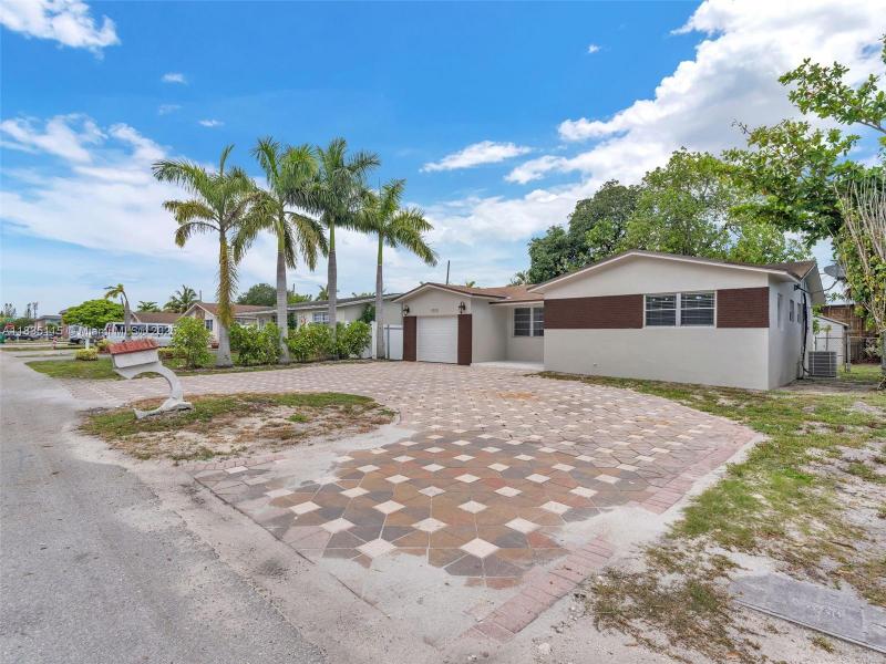 Property photo # 0