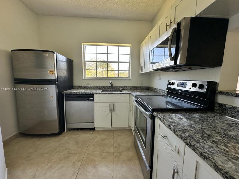Property photo # 4
