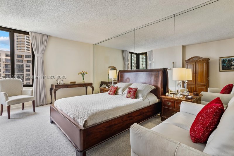 Comprar apartamento no Brickell Key One A1404