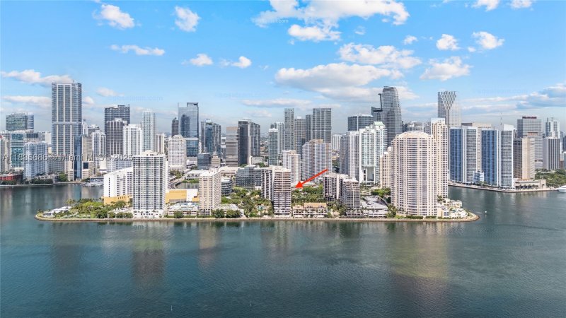 Comprar apartamento no Brickell Key One A1404