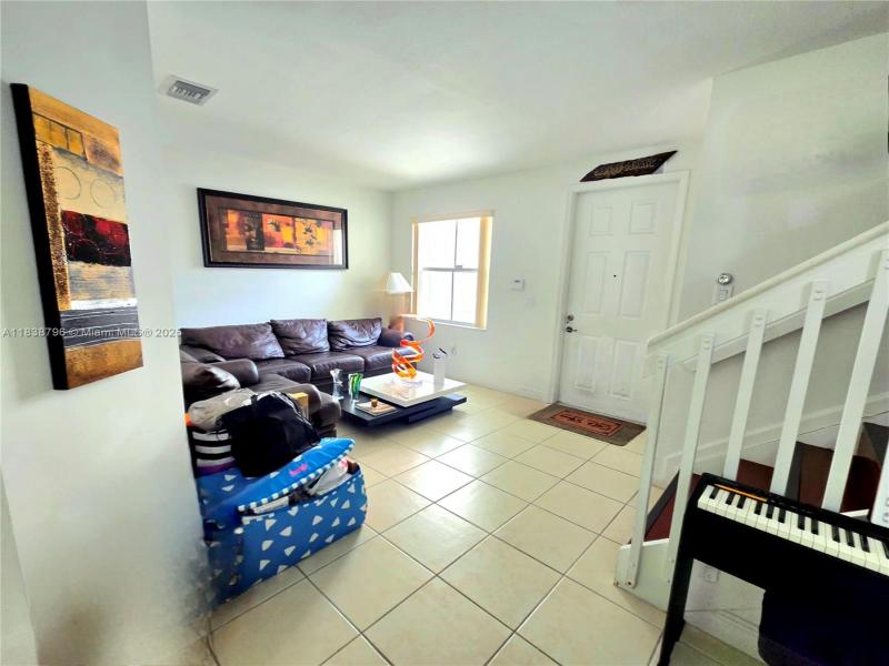 Property photo # 2