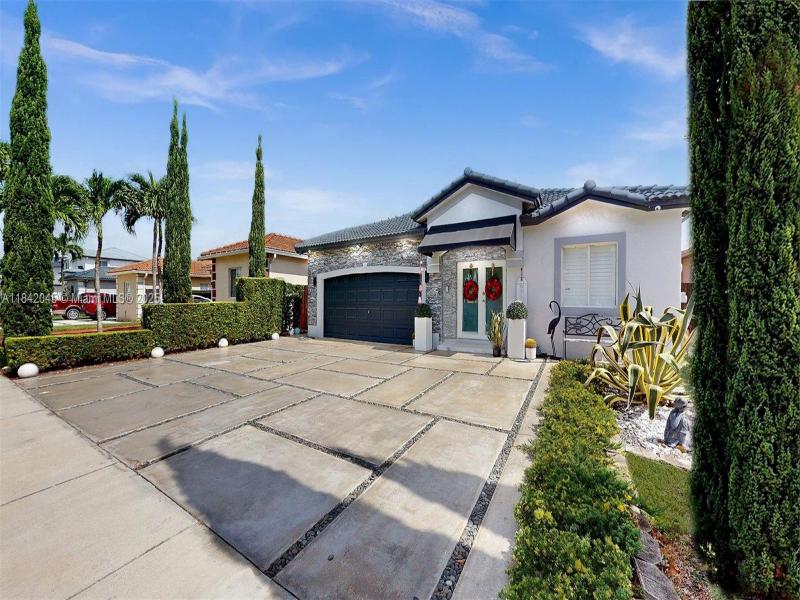 Property photo # 2