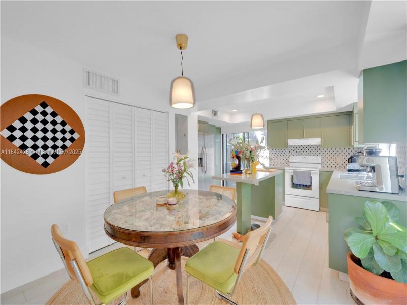 Property photo # 4