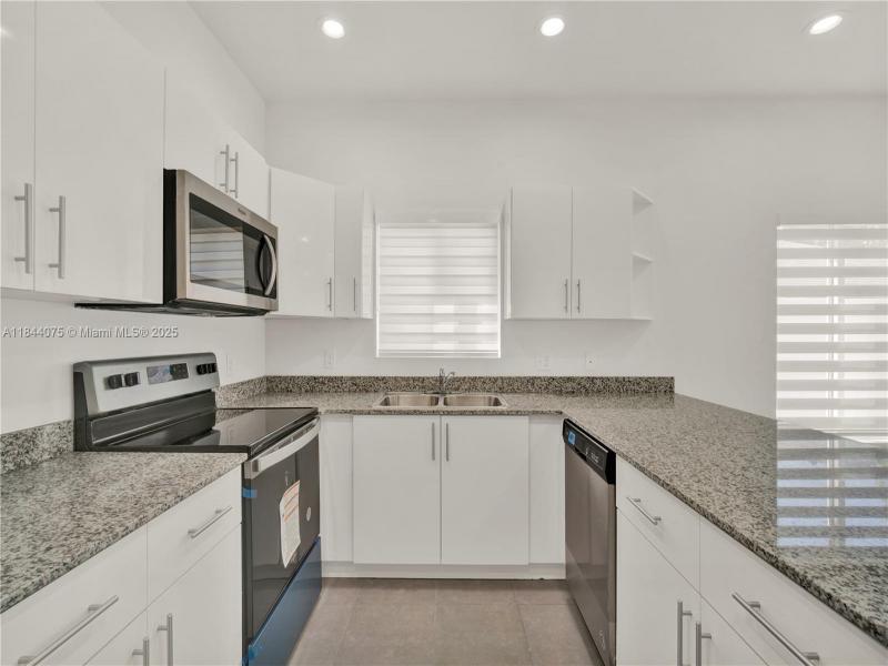 Property photo # 7