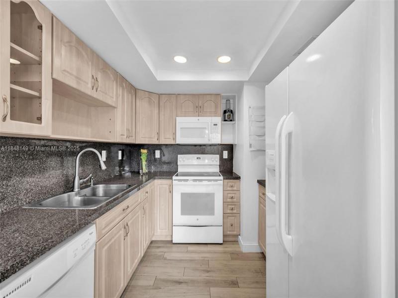 Property photo # 3