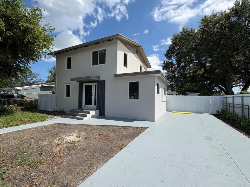 Property photo # 2