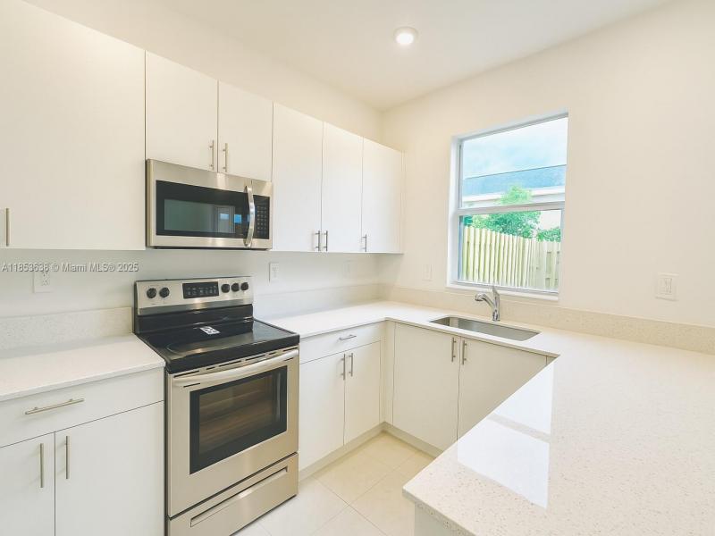 Property photo # 8