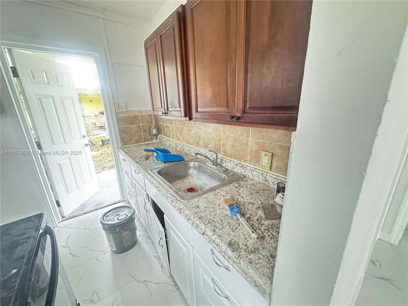 Property photo # 6
