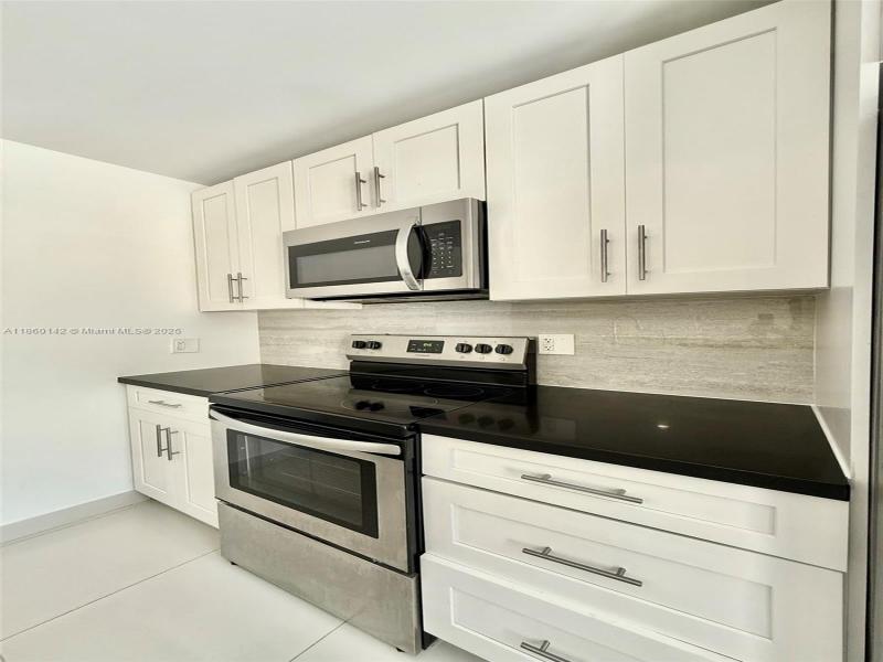 Property photo # 9