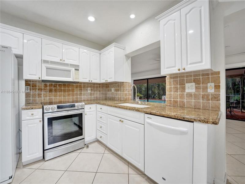 Property photo # 6