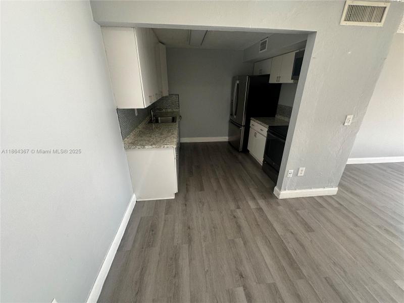 Property photo # 8
