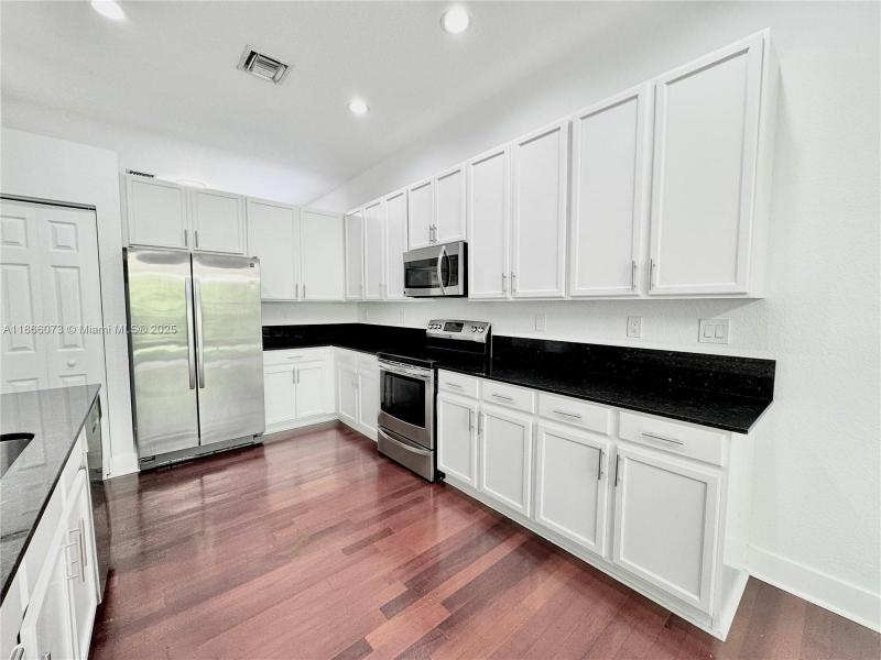Property photo # 8