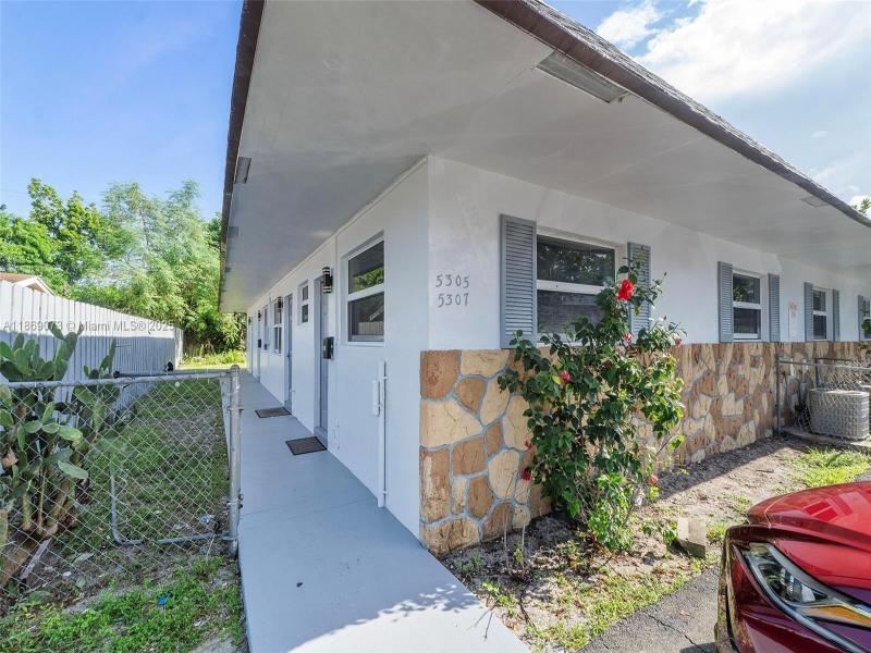 Property photo # 2