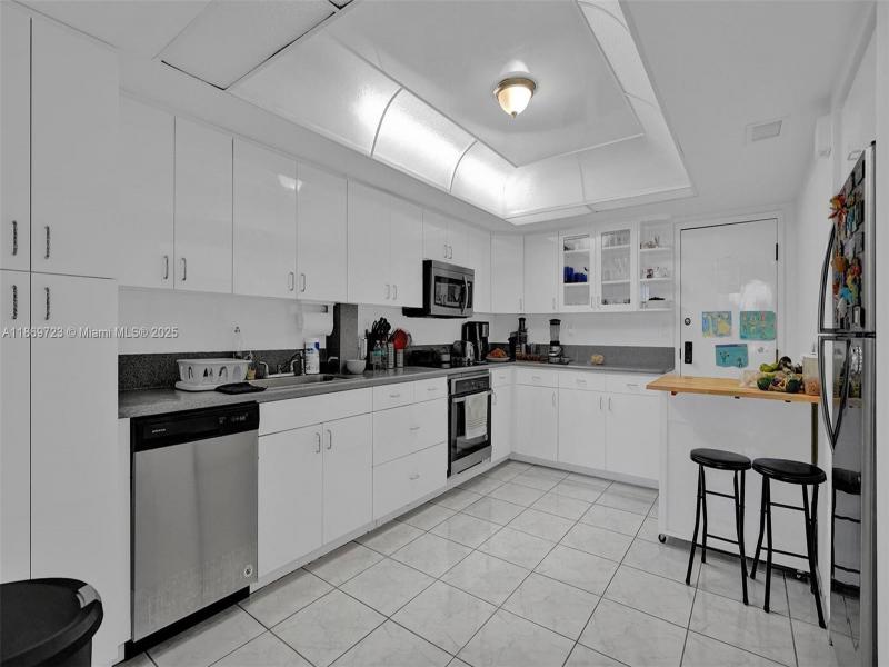 Property photo # 9