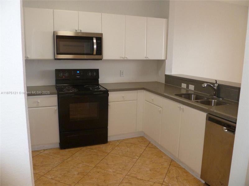 Property photo # 9