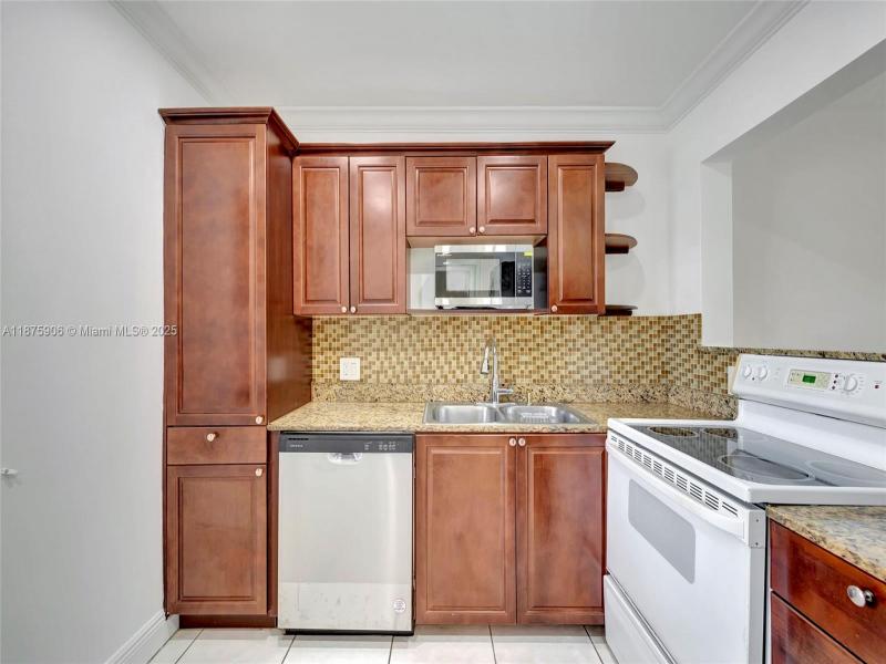 Property photo # 7