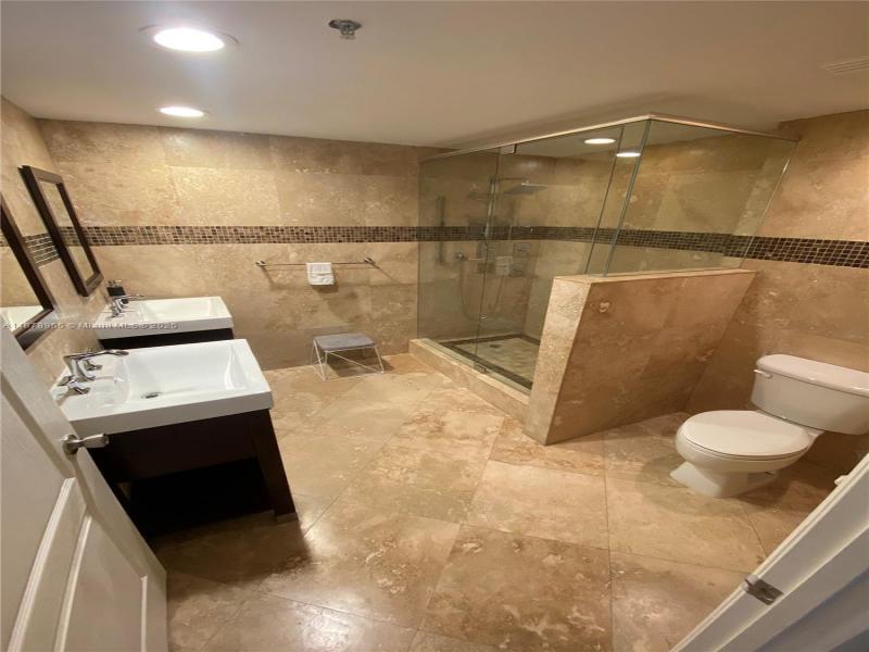 Condo for sale at Waverly Las Olas 705