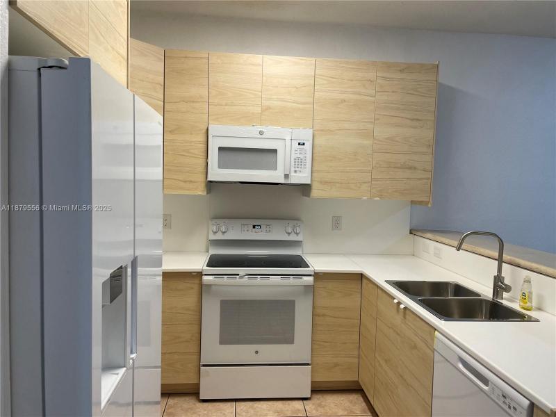 Property photo # 3