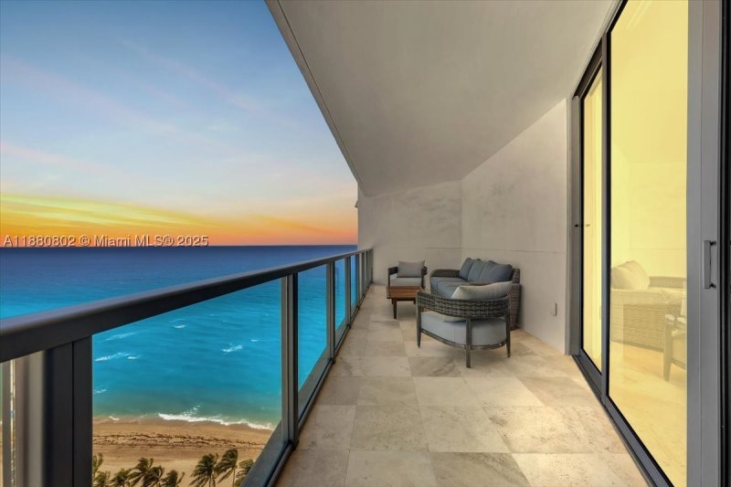 Comprar apartamento no Ocean Palms 2307