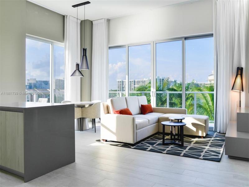 Condo for sale at Hyde Beach House R302