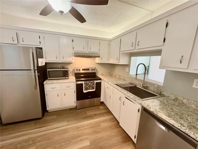 Property photo # 4