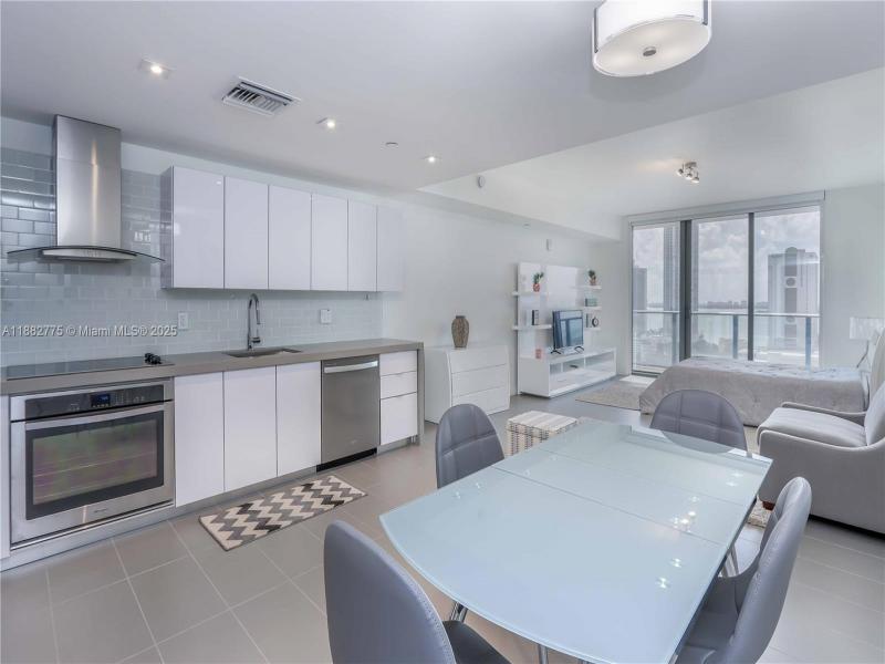 Property photo # 2