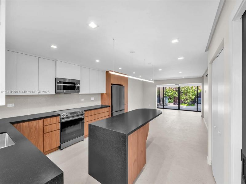 Property photo # 8